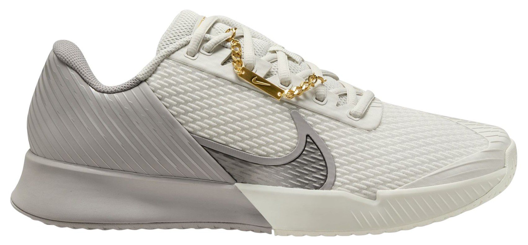 ナイキ NikeCourt Air Zoom Vapor Pro 2 Cut in half: NikeCourt Vapor Pro 2 Review (2024) | RunRepeat