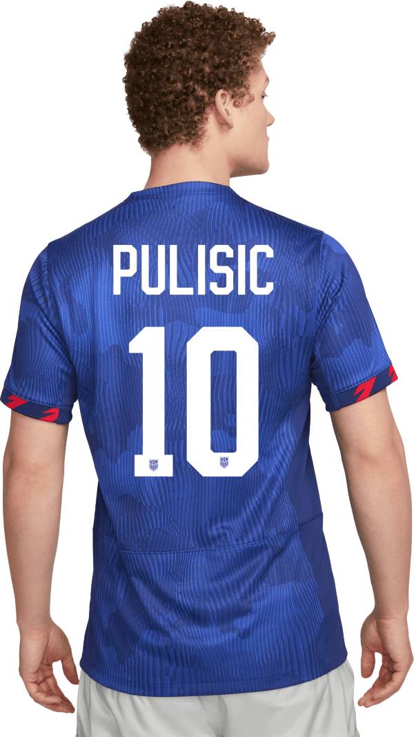 Pulisic store third kit