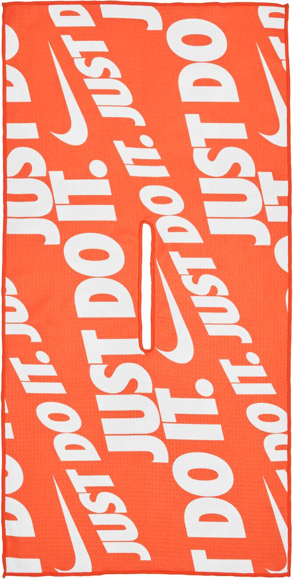 Nike Caddy 2.0 Graphic Golf Towel product image