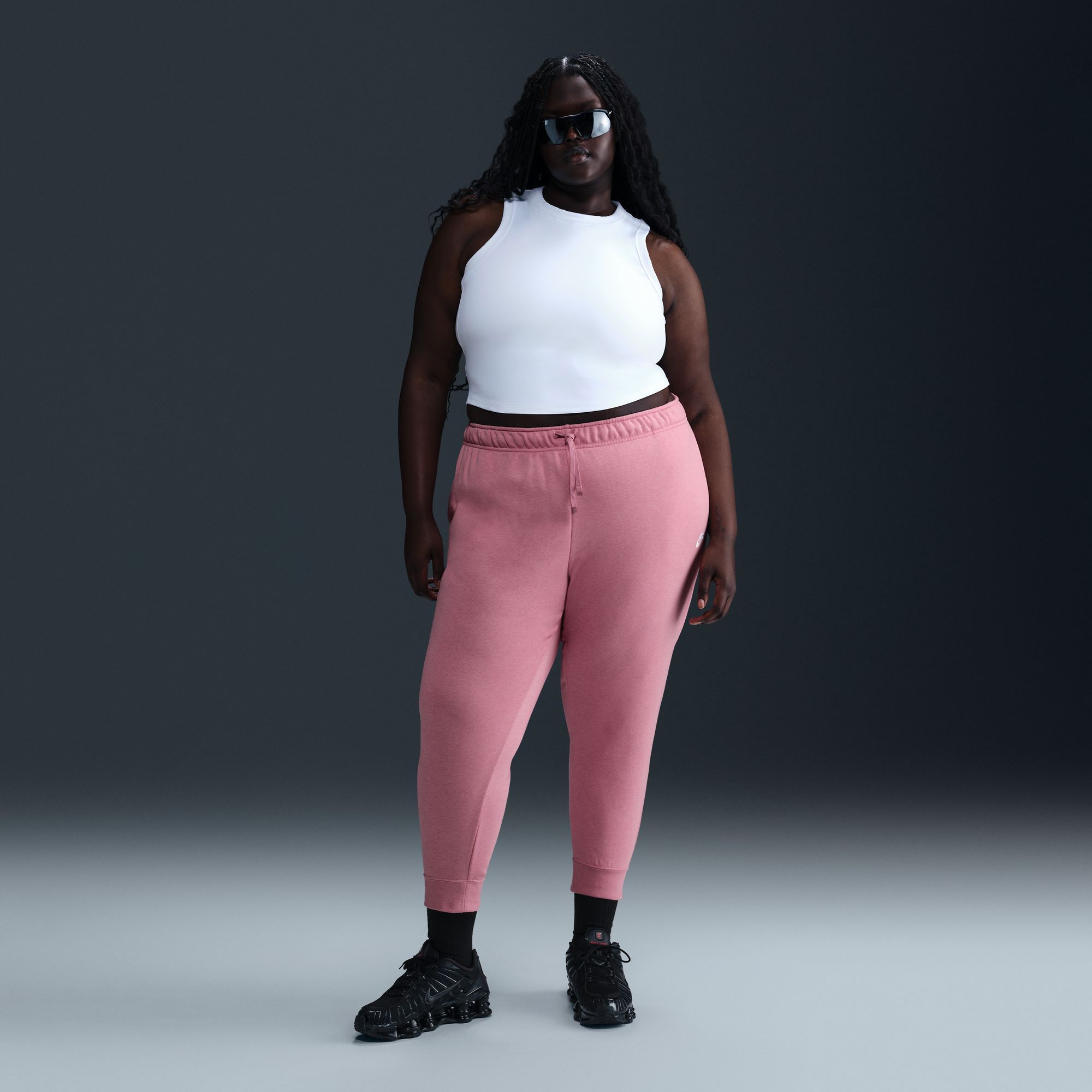 Nike Sportswear Women's Club Fleece Mid-Rise Joggers (Plus Size) product image