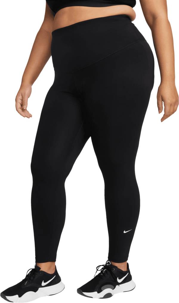 Women's Nike Plus Size Clothes  Curbside Pickup Available at DICK'S