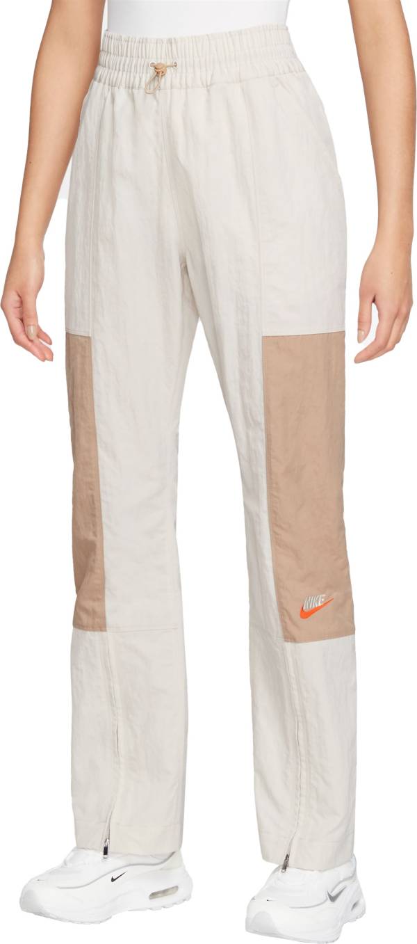 Nike Sportswear High-Waisted Woven Cargo Pant - Girls' 