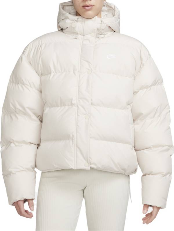 Nike Sportswear Classic Puffer Women's Therma-FIT Loose Hooded Parka. Nike  CA