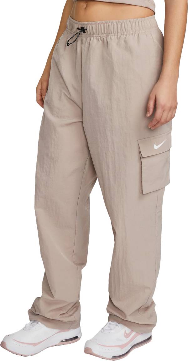 Nike Sportswear Women\'s Essential High-Rise Woven Cargo Pants | Dick\'s  Sporting Goods