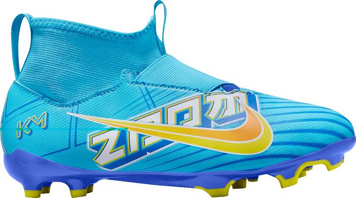 Check out these custom soccer cleats! Client asked for a favorite