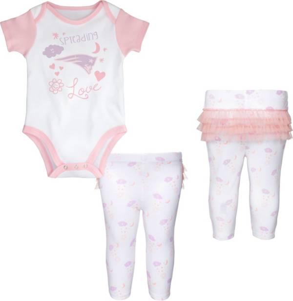 NFL Team Apparel Infant New England Patriots Spread Love Pink/White Set product image