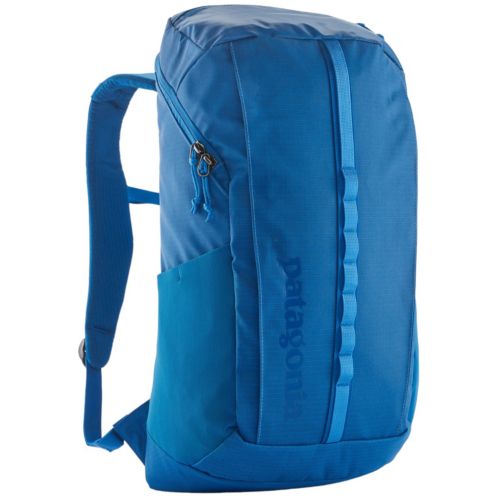 patagonia chacabuco backpack 30l dolomite blue Refugio Daypack The backpack measures 19 x 12 x 6.5 inches (48 x 30 x 16.5 cm) and weighs 795 grams Patagonia 30l Chacabuco Backpack, $99