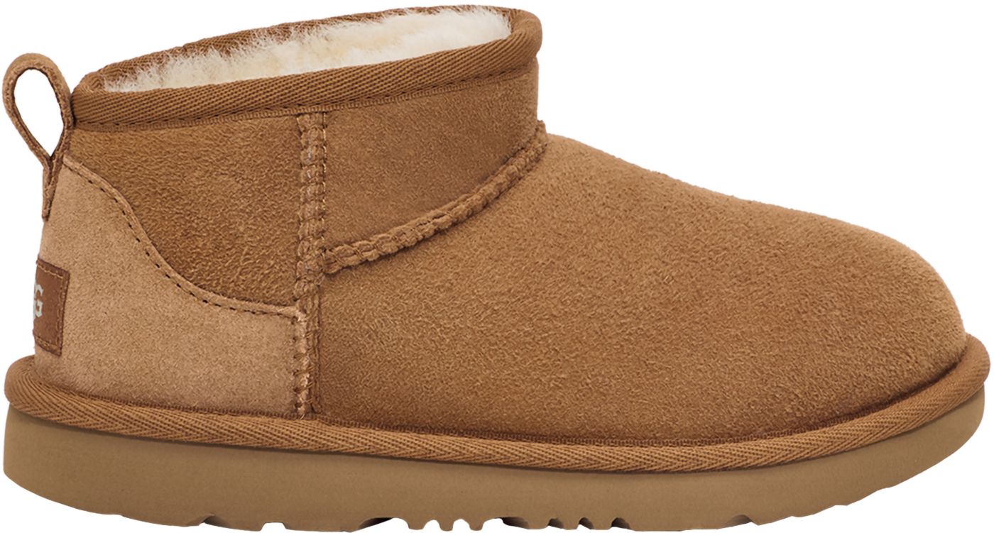 UGG sold KIDS BOOTS