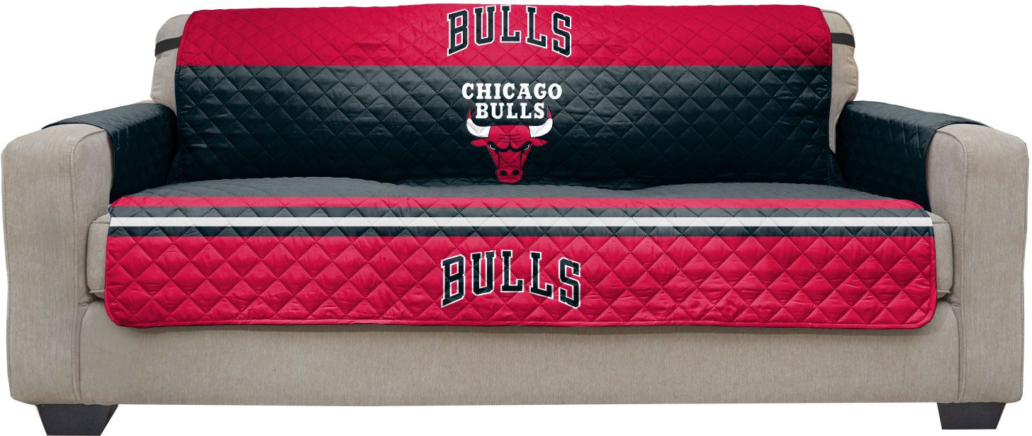 Pegasus Sports Chicago Bulls Sofa Protector
