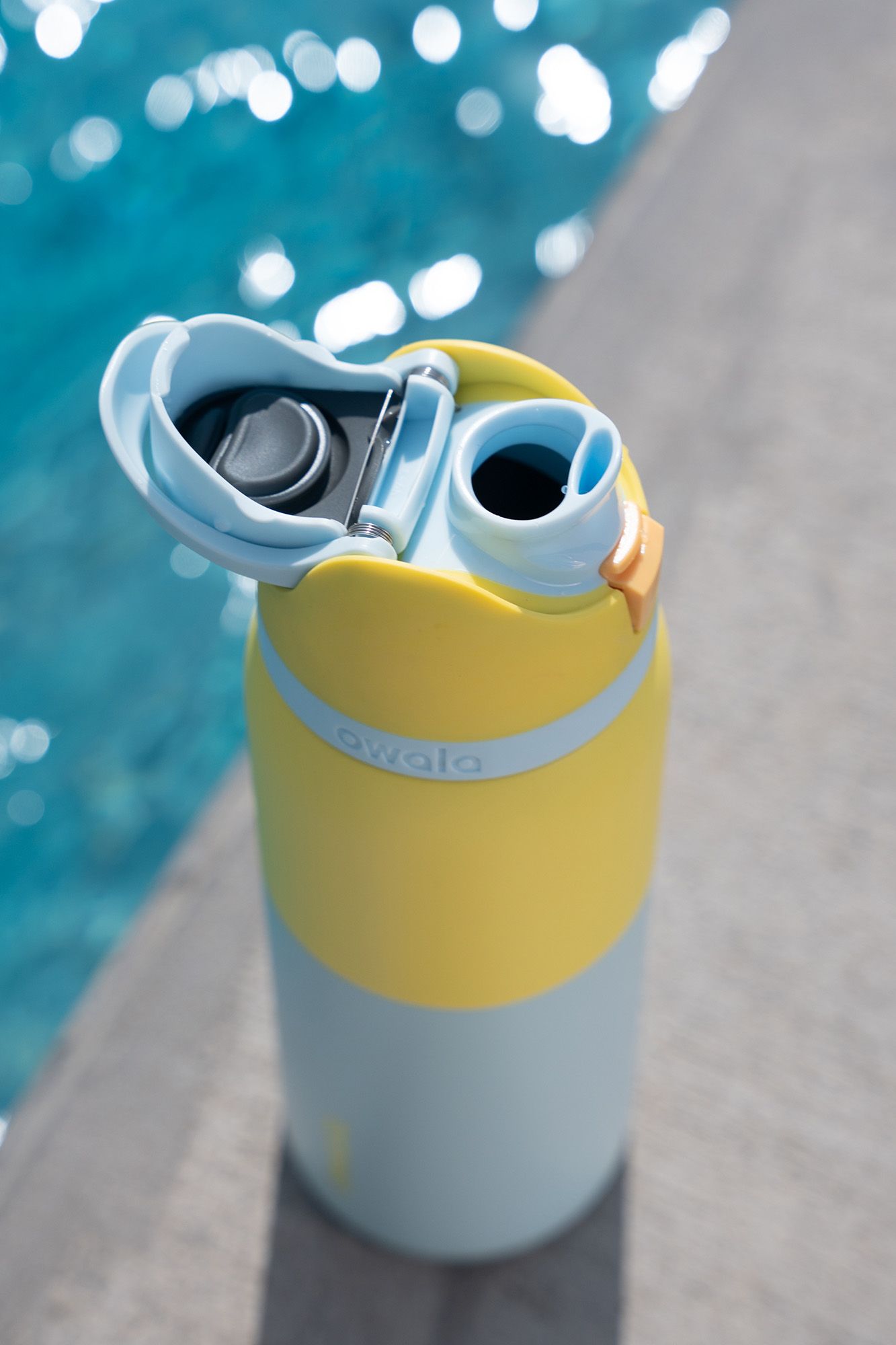 Owala 32 oz. FreeSip Stainless Steel Water Bottle product image