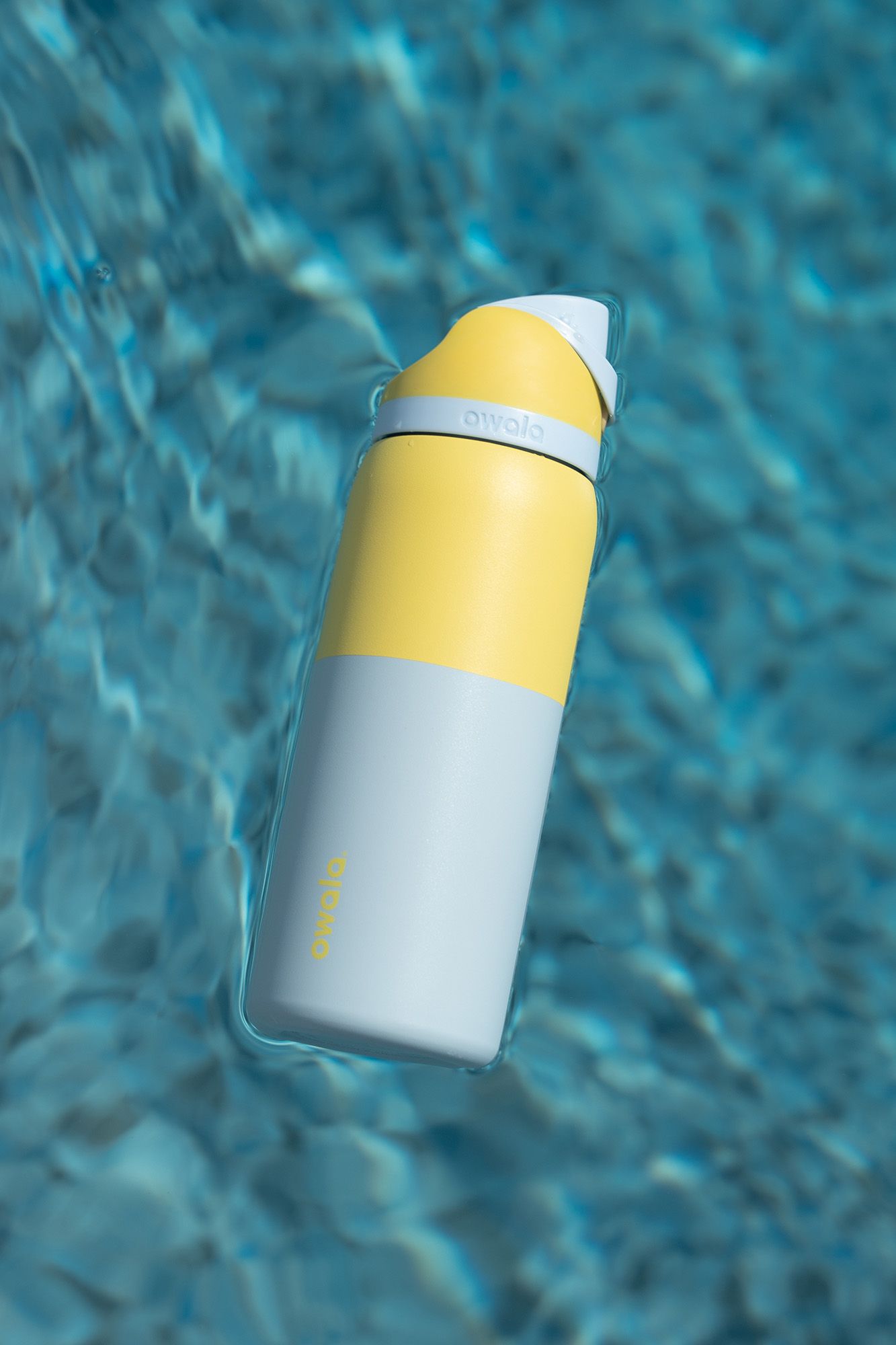 Owala 32 oz. FreeSip Stainless Steel Water Bottle product image