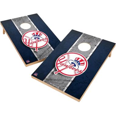sorry, Victory Tailgate New York Yankees 2' x 3' Solid Wood Cornhole Boards is currently out of stock