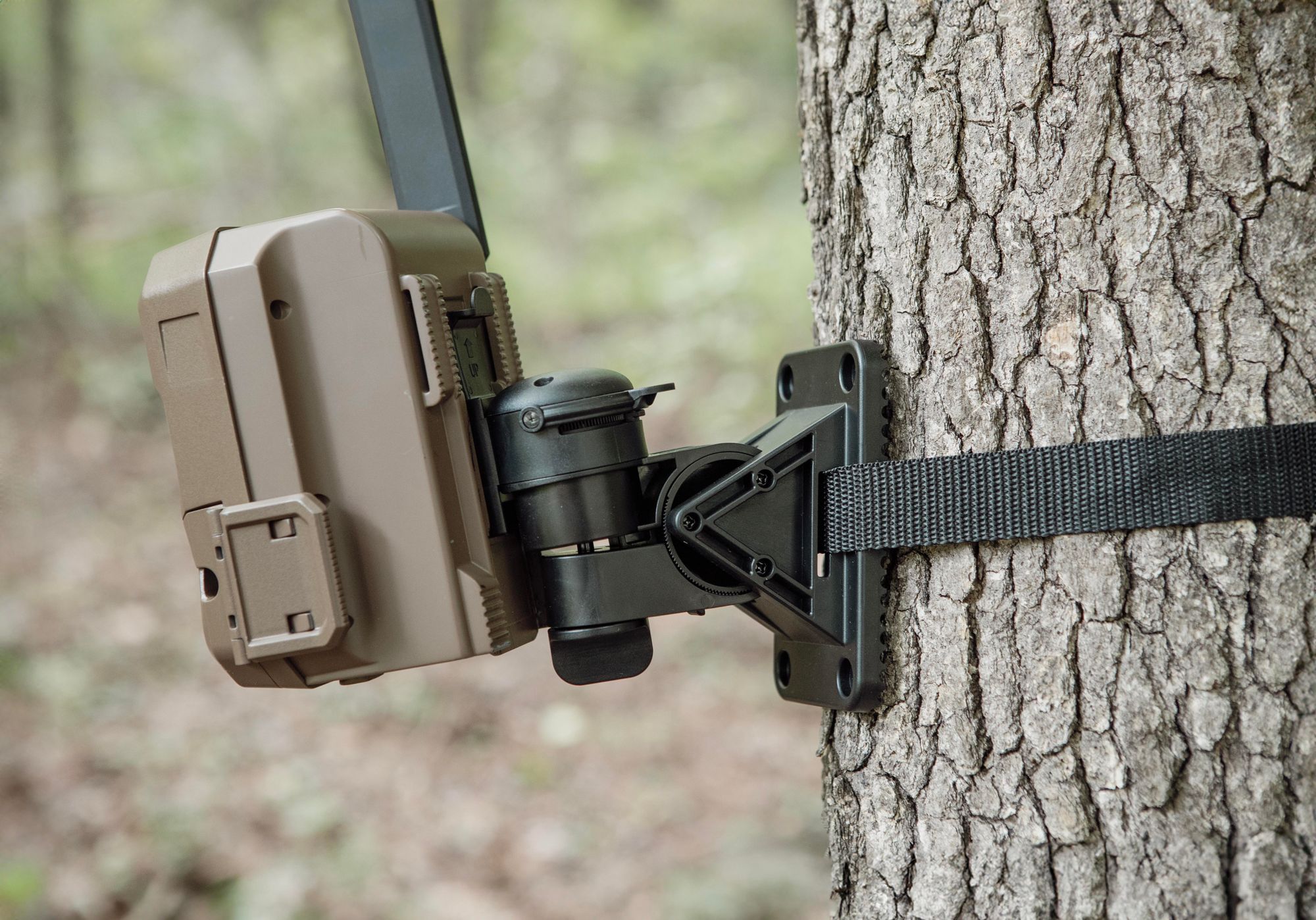 Moultrie Edge Series Flex Camera Mount product image
