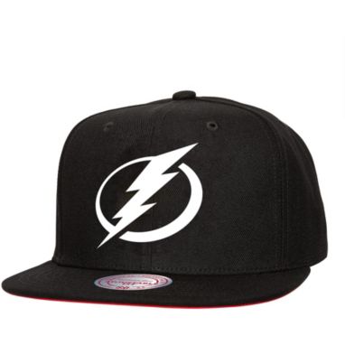 sorry, Mitchell & Ness Adult Tampa Bay Lightning Conference Patch Black Adjustable Hat is currently out of stock