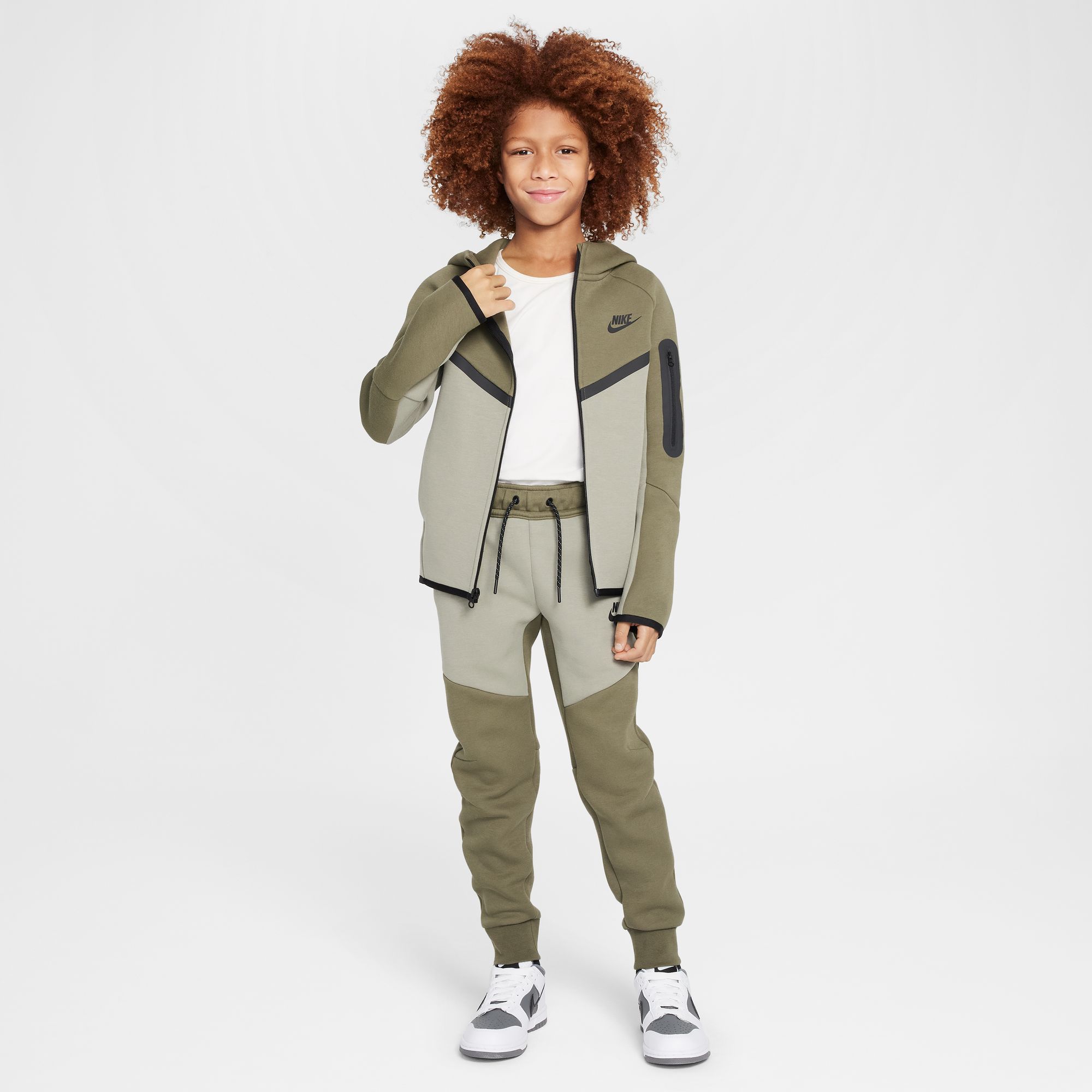 Nike Boys' Tech Fleece Joggers product image