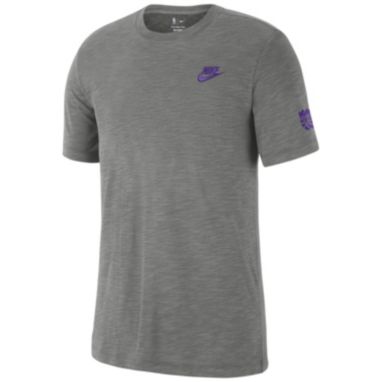 sorry, Nike Adult Sacramento Kings Essential Club T-Shirt is currently out of stock