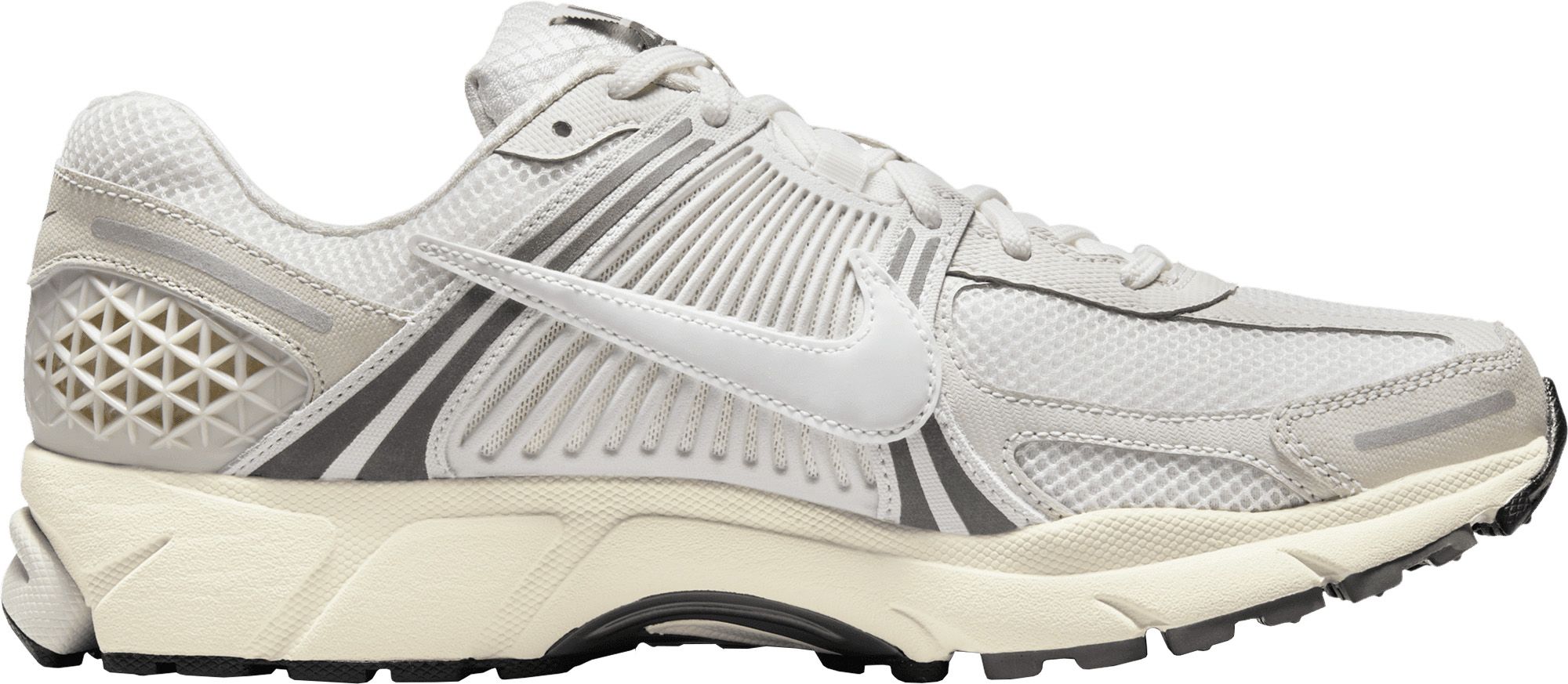 Nike Men's Zoom Vomero 5 Shoes product image