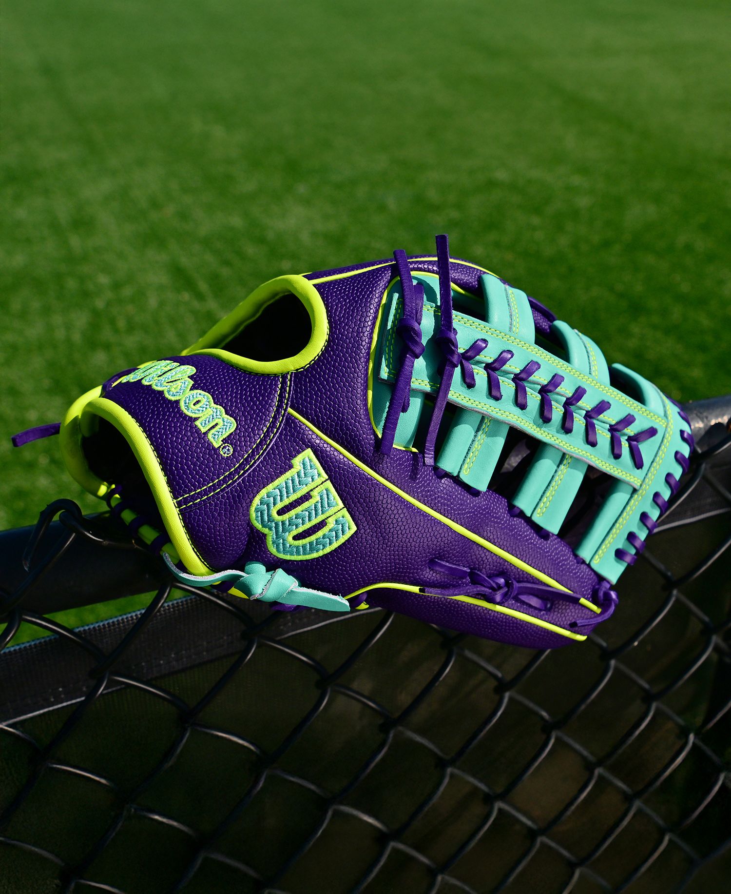 Wilson 12.75" 1810 A2000 Series Glove product image