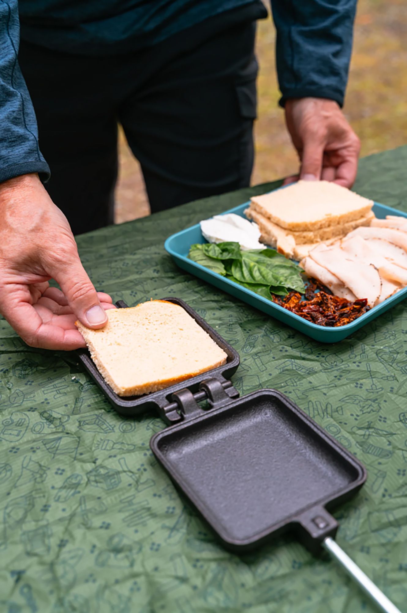 Coghlan's Cast Iron Camp Cooker product image