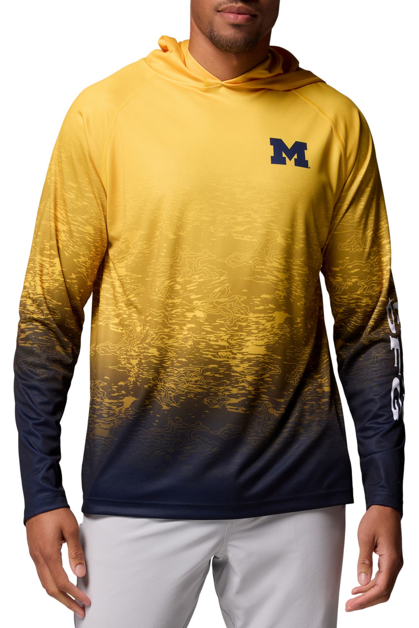 Columbia Men's Michigan Wolverines Yellow Super Terminal Tackle Ombre Pullover Hoodie product image