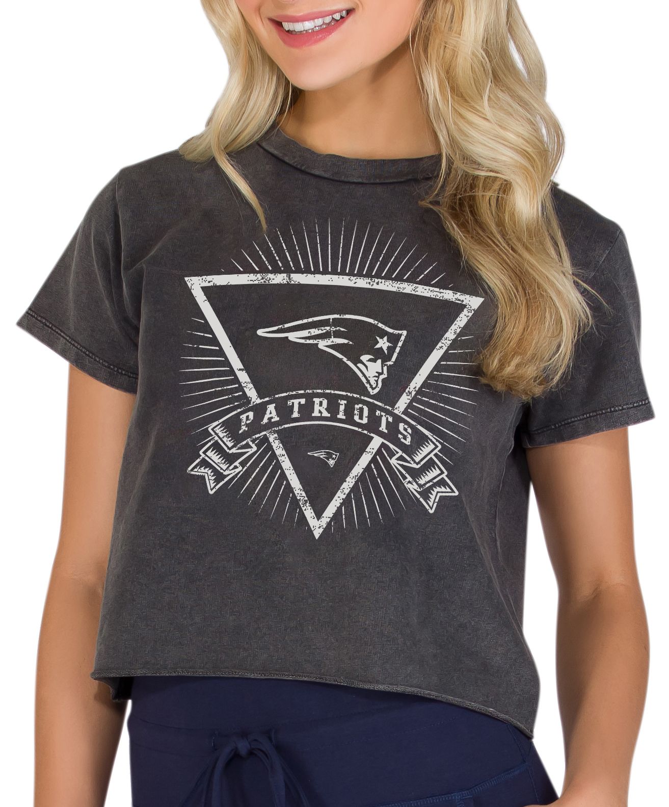 Concepts Sport Women's New England Patriots Charcoal Acid Wash Cropped T-Shirt product image