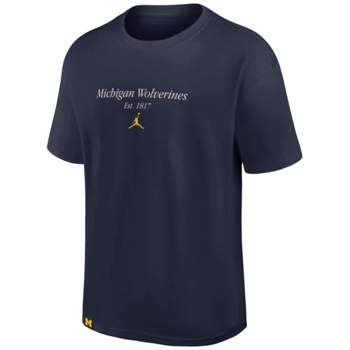 ミシガン大学 Jordan シャツ Jordan Men's Michigan Wolverines Blue Legend Logo T-Shirt | Dick's