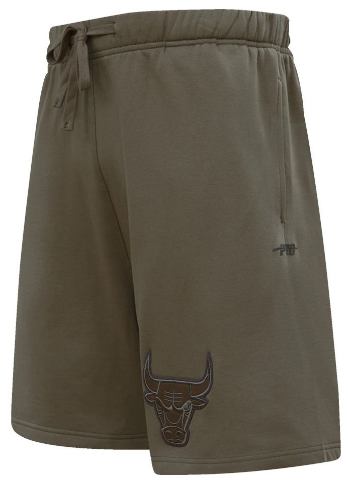 Pro Standard Men's Chicago Bulls Taupe Neutral Fleece Shorts product image