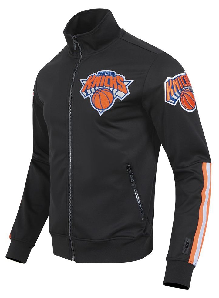 Pro Standard Men's New York Knicks Black Classic Track Jacket product image