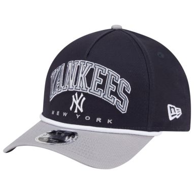sorry, New Era Adult New York Yankees Navy Arch Meduim Crown 9Forty Adjustable Hat is currently out of stock