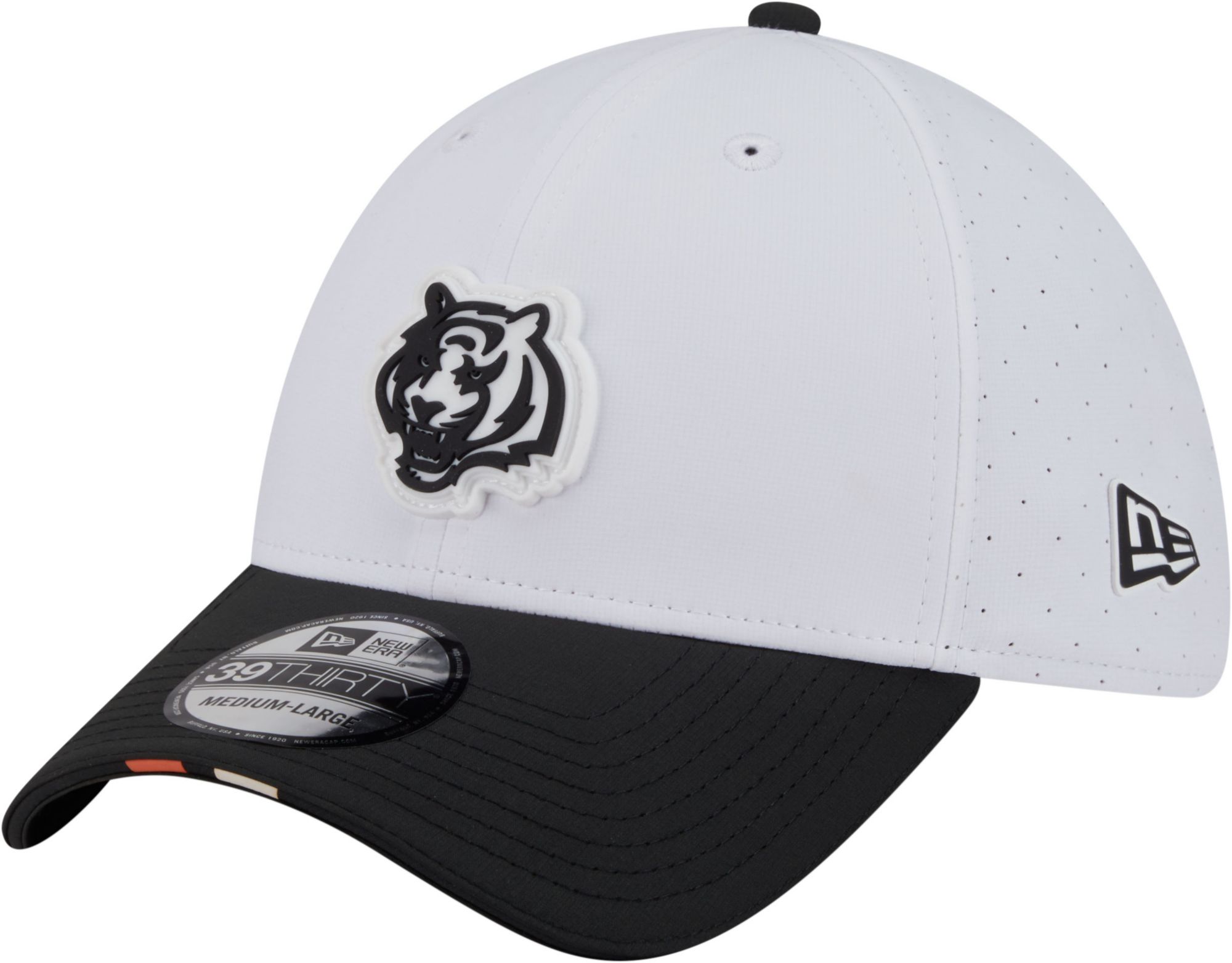 New Era Adult Cincinnati Bengals Training Camp 2025 White 39Thirty Stretch Fit Hat product image