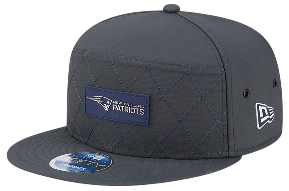 New Era Adult New England Patriots Charcoal Sideline 9Fifty Adjustable Snapback Hat product image