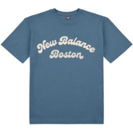 【New Balance】 WOMEN HERITAGE Short-sleeve T-shirt New Balance Heritage Short Sleeve T-Shirt | Foot Locker