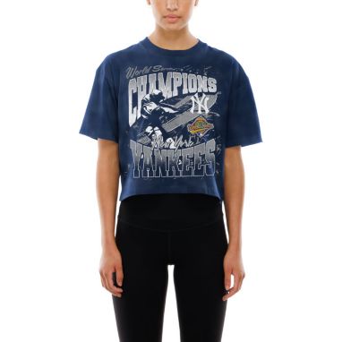 sorry, New Era Women's New York Yankees Navy Cropped T-Shirt is currently out of stock
