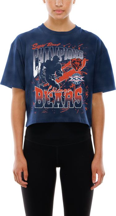 New Era Women's Chicago Bears Navy Classic Logo T-Shirt product image