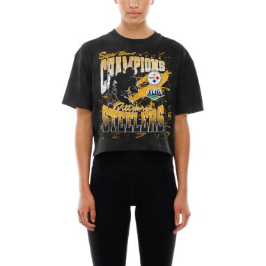 sorry, New Era Women's Pittsburgh Steelers Black Classic Logo T-Shirt is currently out of stock