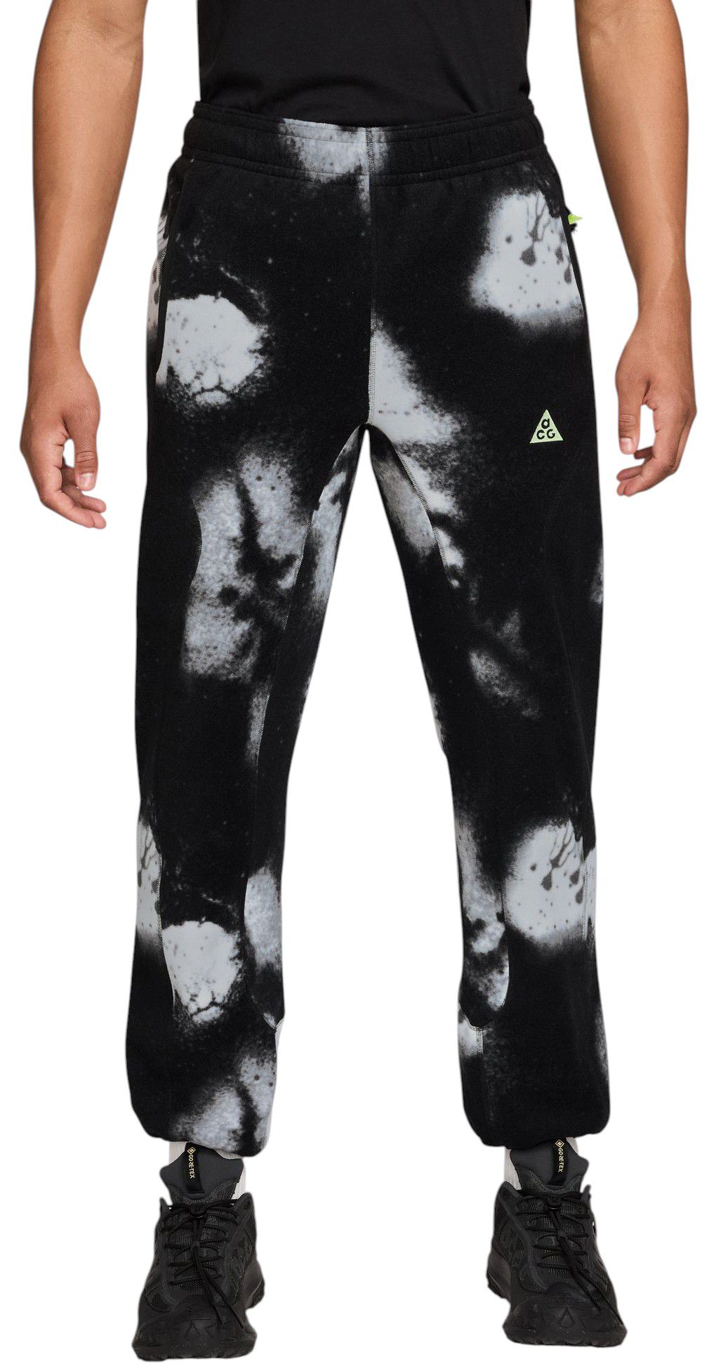 Nike Men's ACG Wolf Tree Printed Pants product image