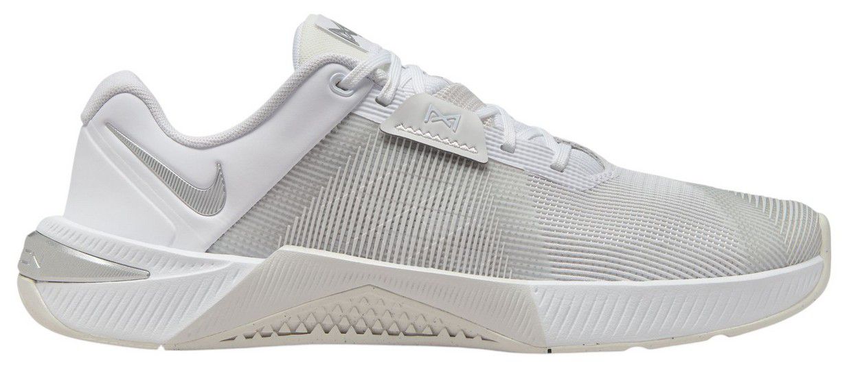 Nike Women's Metcon 10 Shoes product image