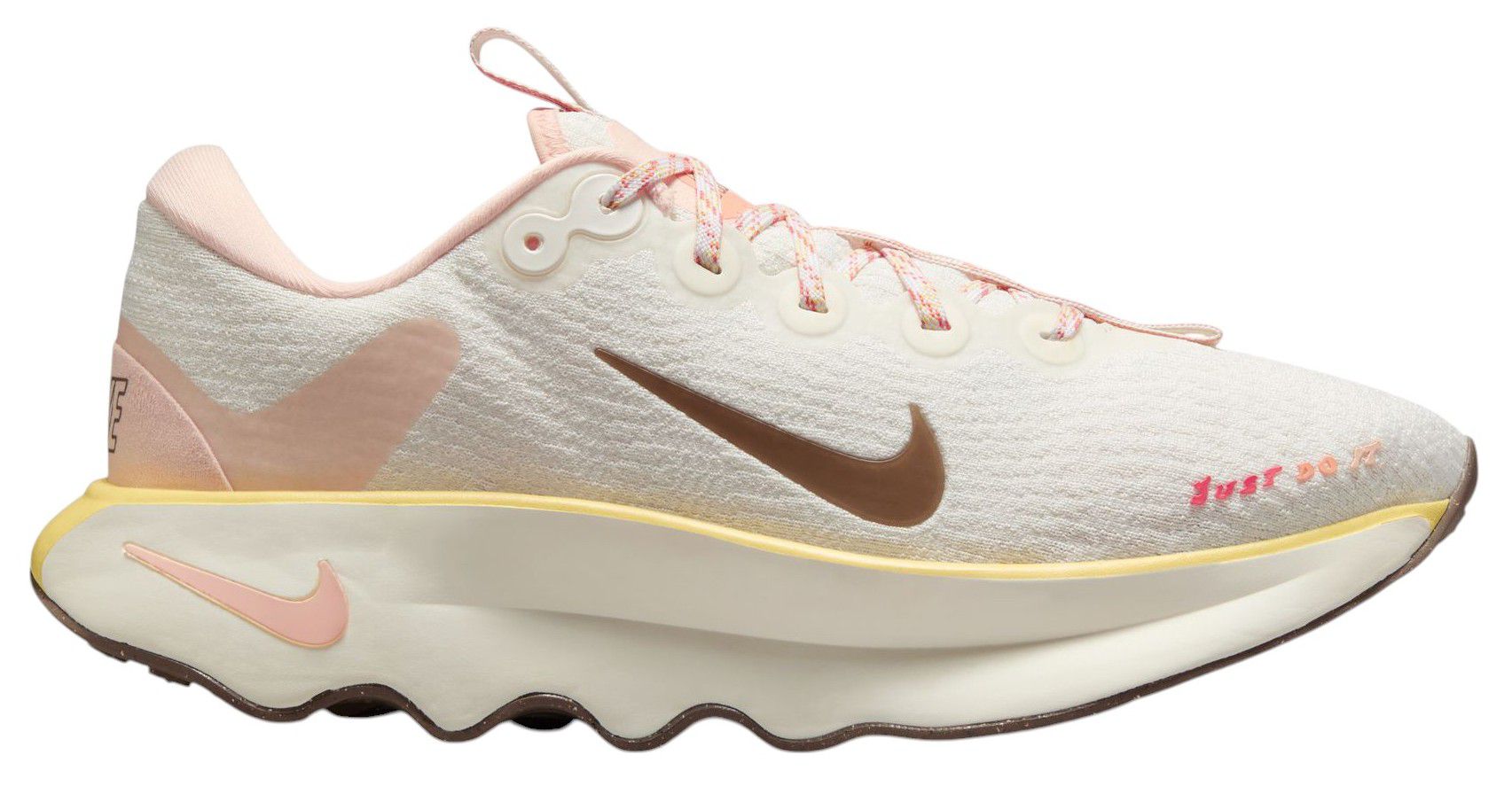 Nike Women's Motiva Walking Shoes product image
