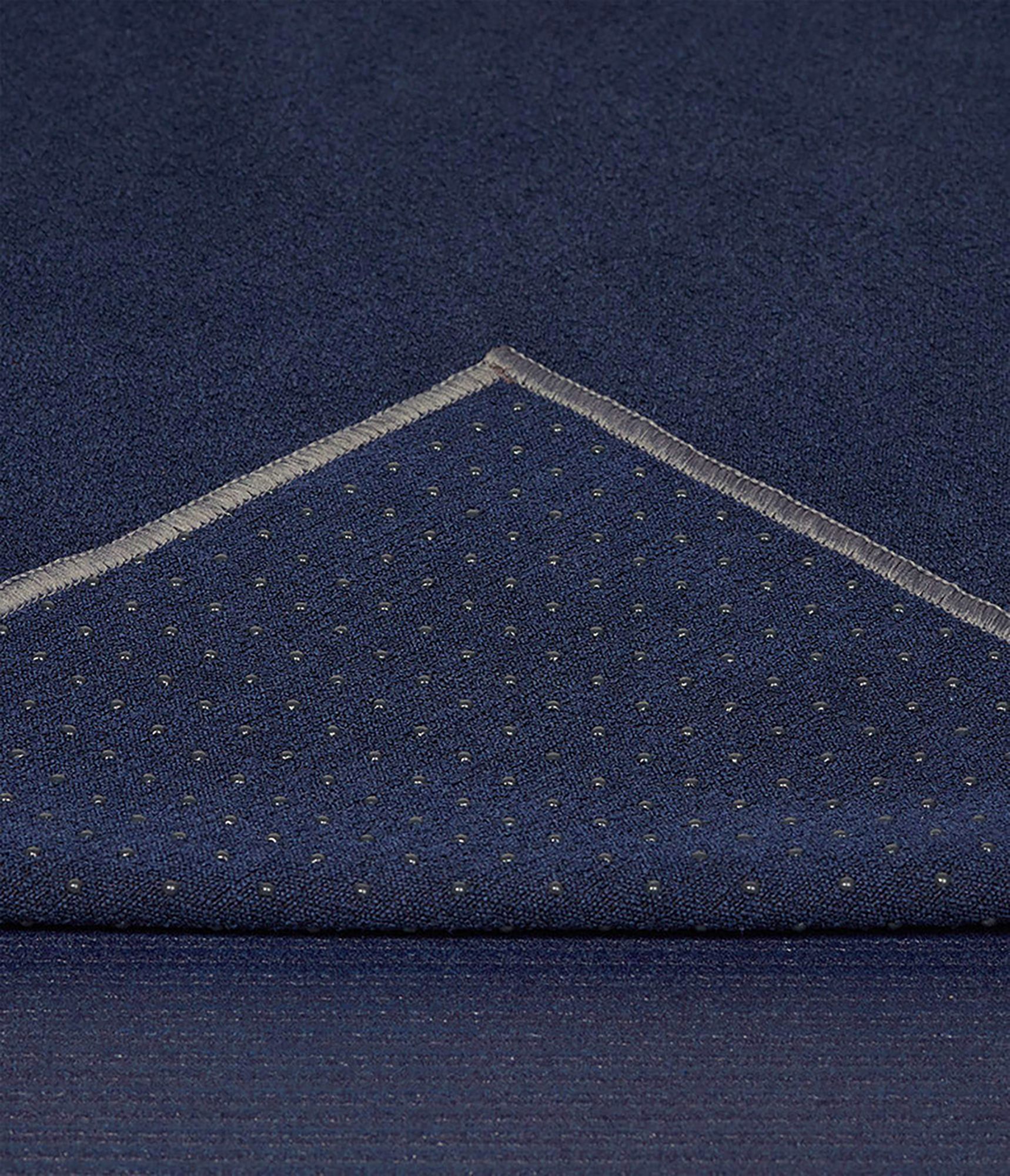 Manduka Yogitoes Skidless Towels product image