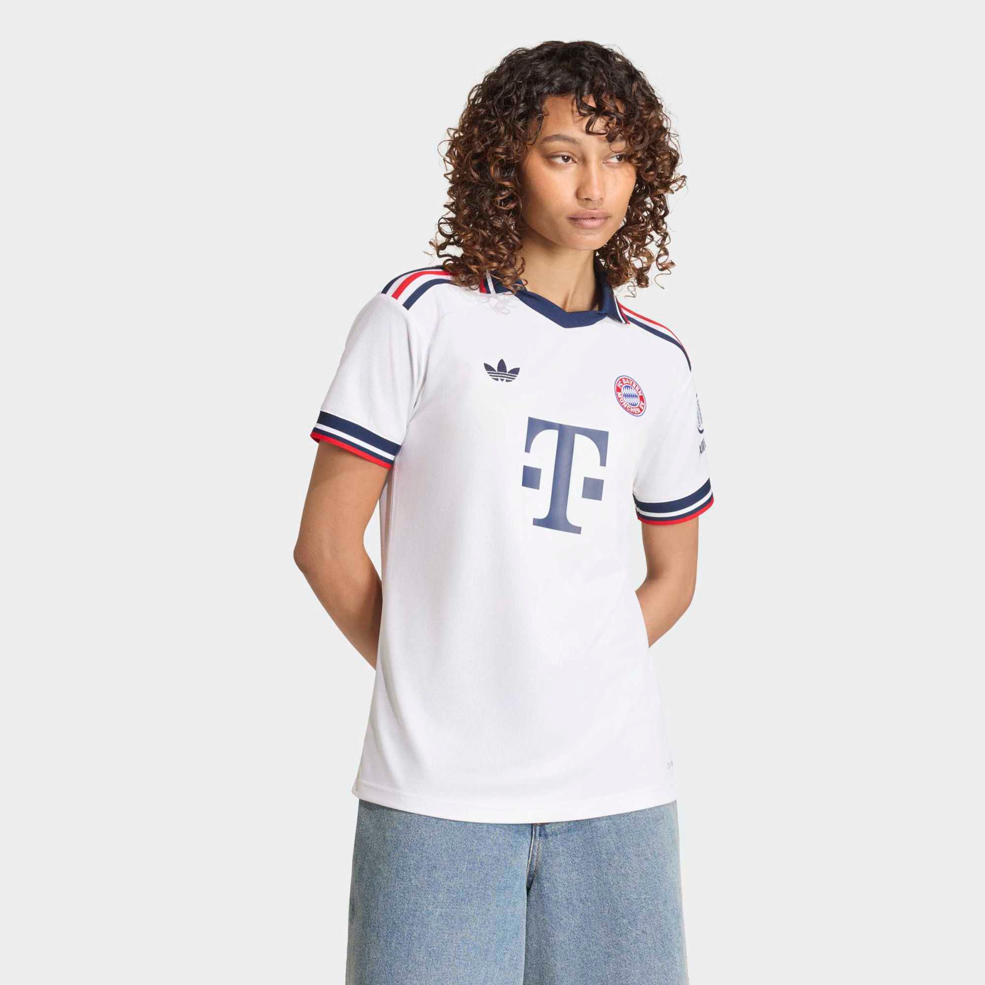  Originals FC Bayern München ポロシャツ adidas Women's Bayern Munich White 2026 Away Replica Jersey
