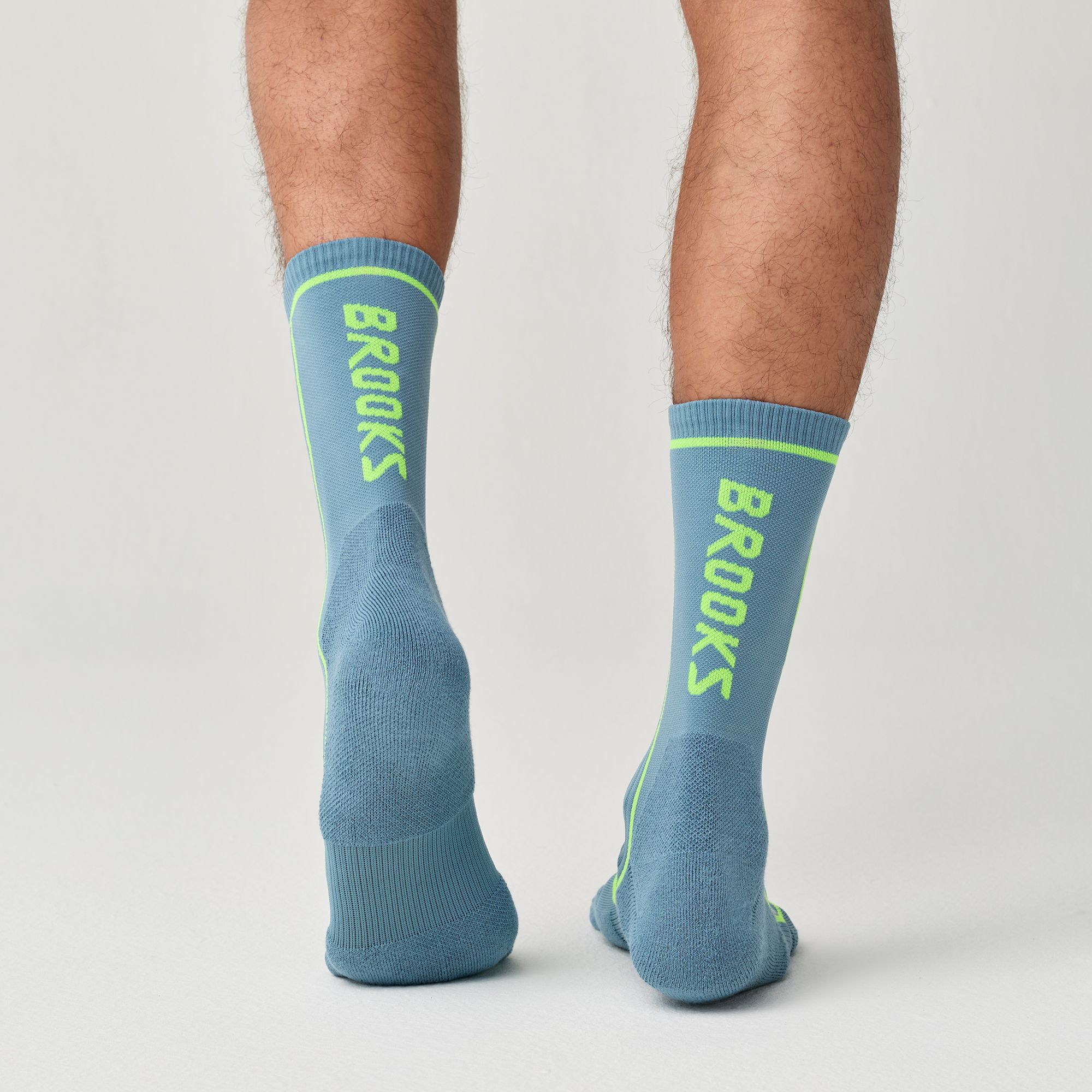 Brooks Cascadia Crew Socks product image