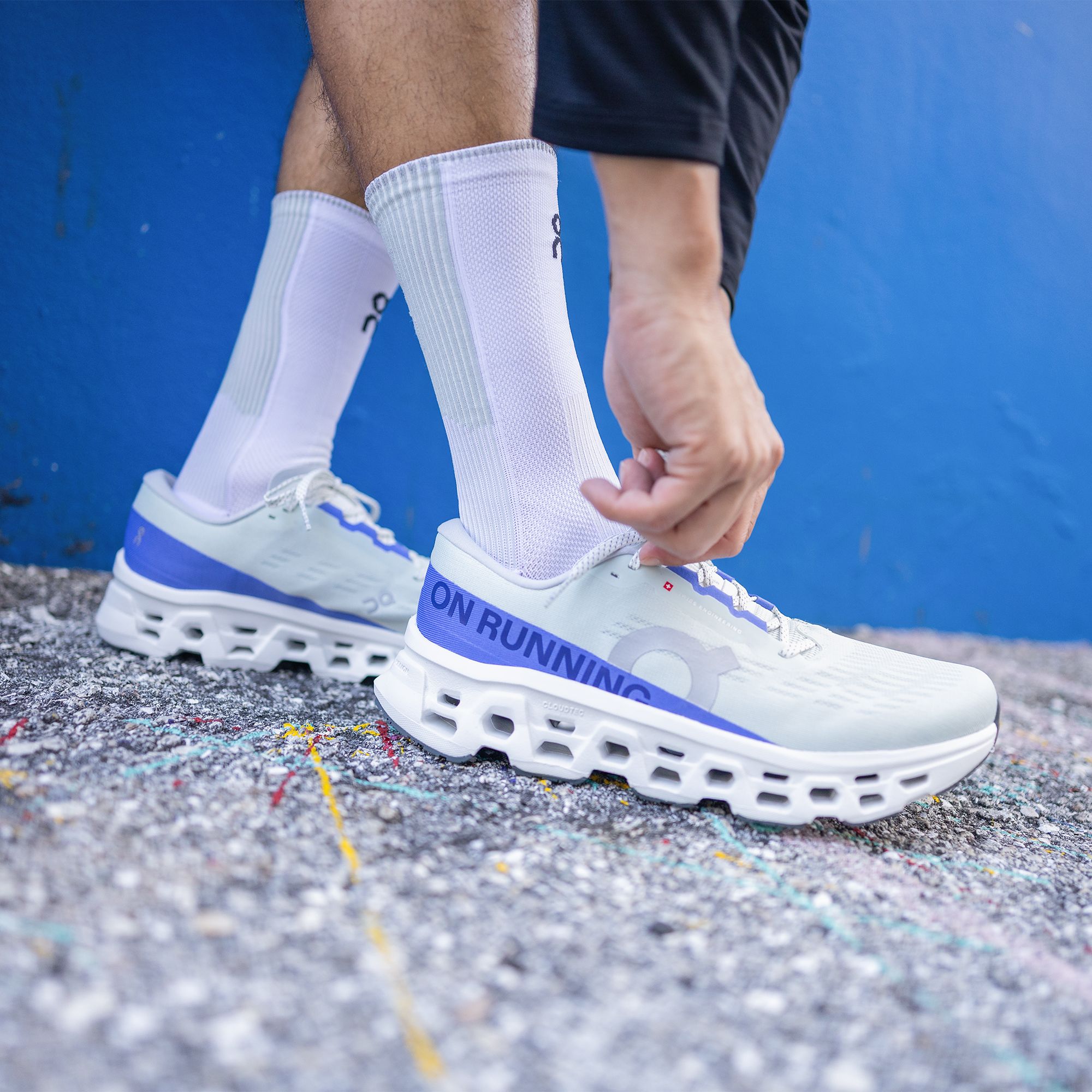 On Adult Performance Run High Sock product image