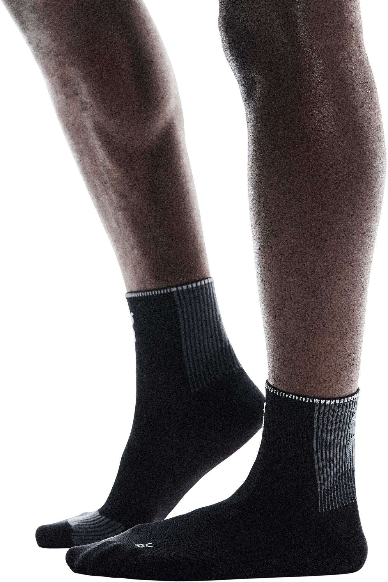 On Adult Performance Run Mid Socks product image