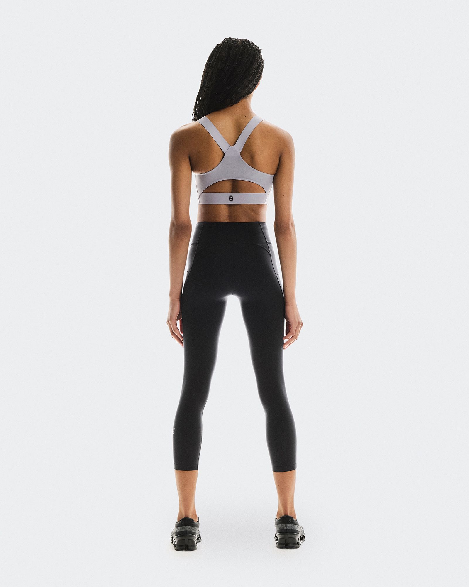 On Women's Performance Tights 7/8 product image