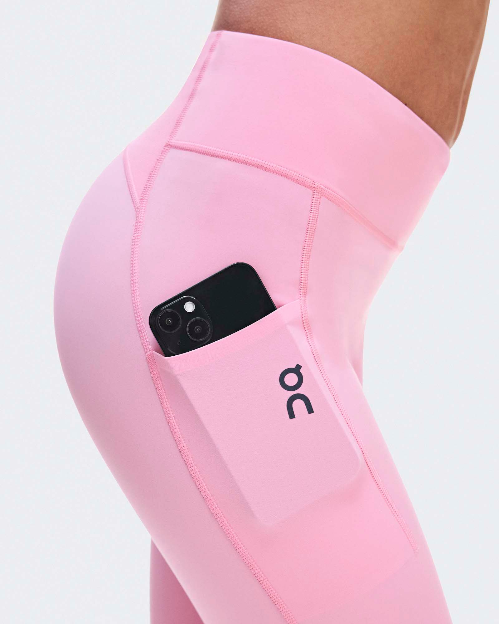 On Women's Performance Tights 7/8 product image