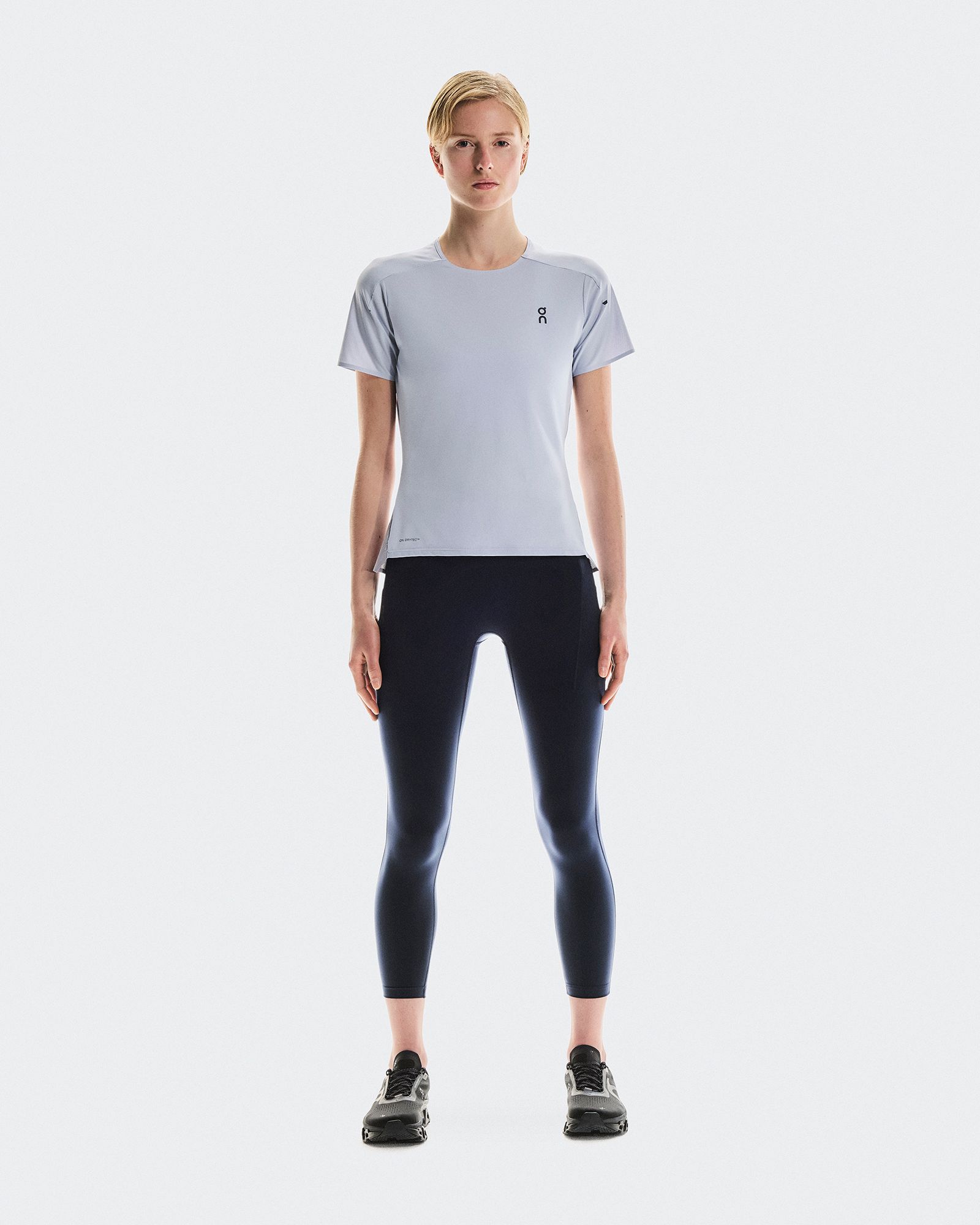 On Women's Performance Tights 7/8 product image