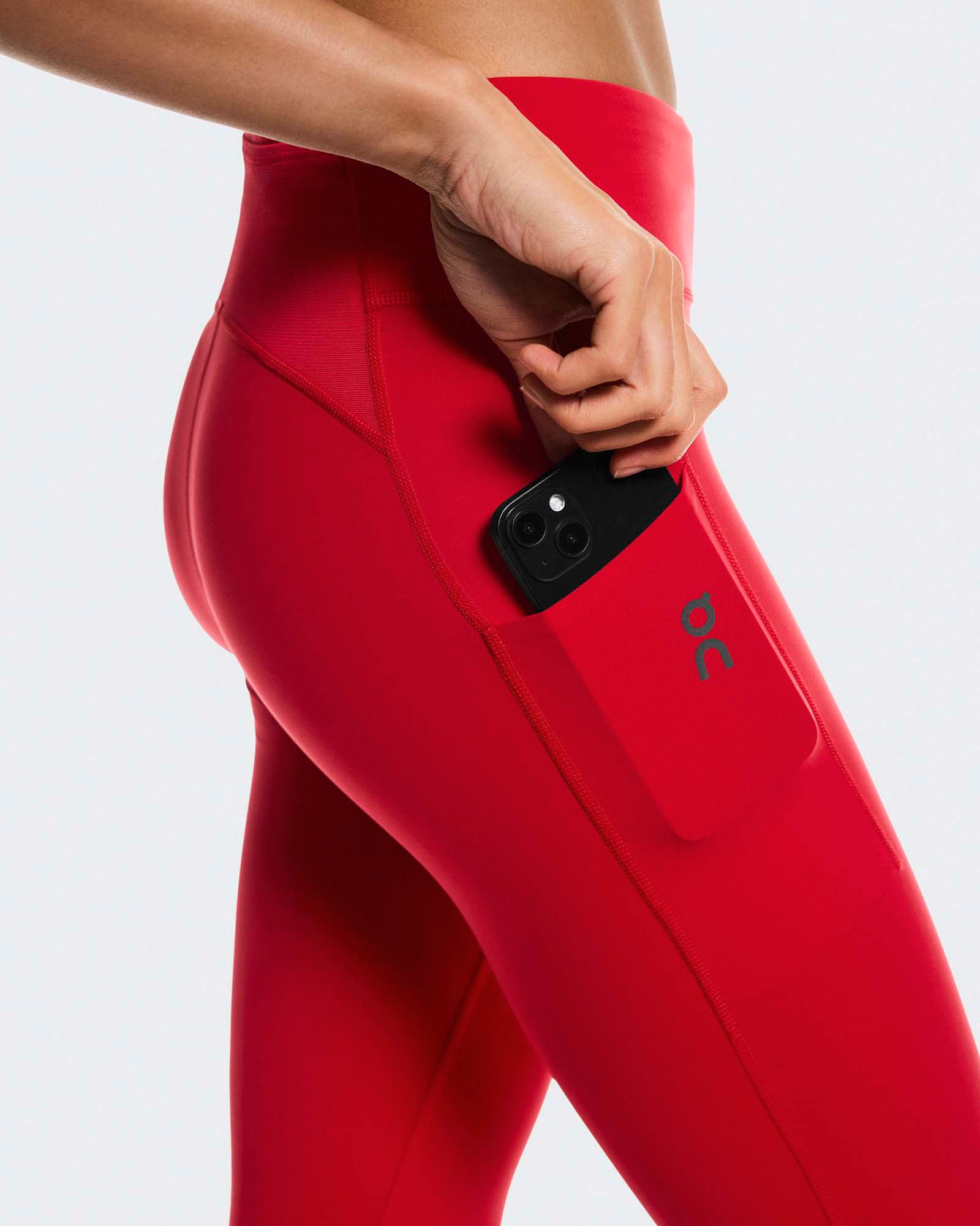 On Women's Performance Tights 7/8 product image