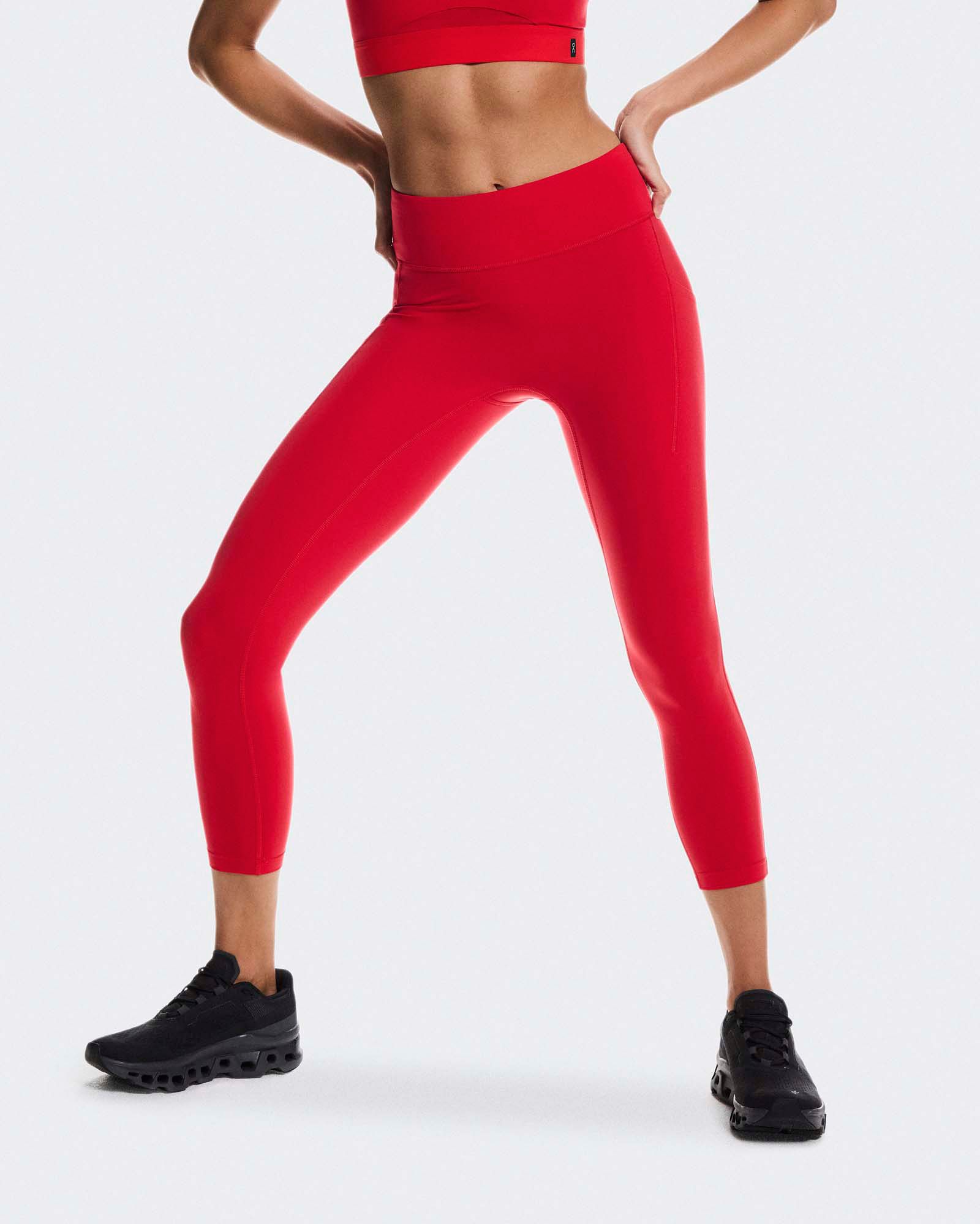 On Women's Performance Tights 7/8 product image