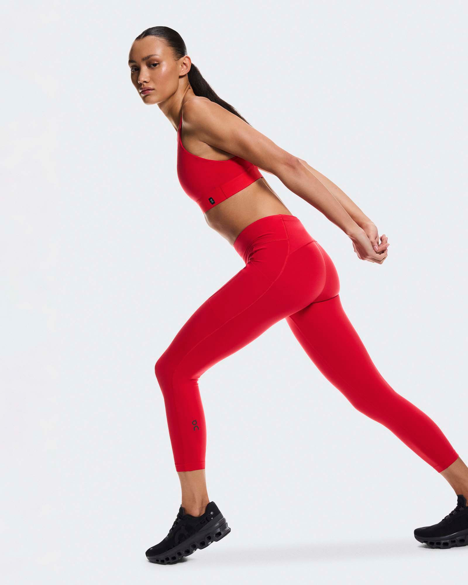 On Women's Performance Tights 7/8 product image