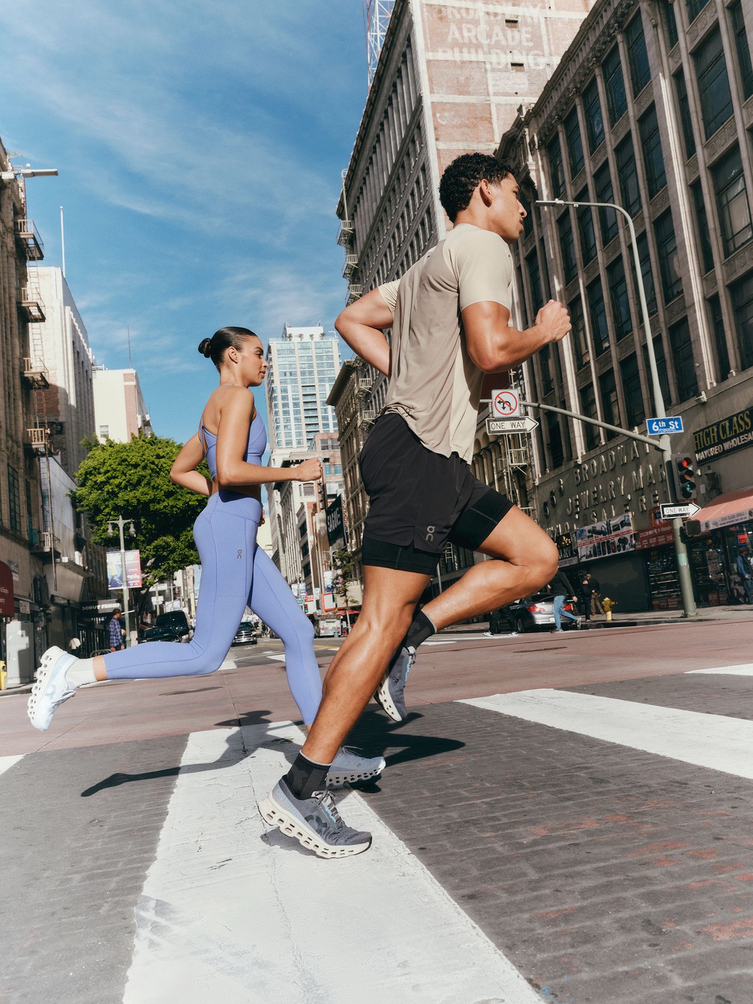 On Women's Performance Tights 7/8 product image